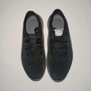 Crocs LiteRide 360 Pacer sneakers Shoes. Black. Sz 9w
